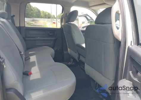 2017 Ram 2500 Tradesman 4X4 6'4 Box from USA, damaged, VIN 3C6UR5CL3HG529418